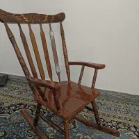 صندلی و آینه