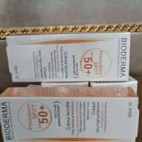 ضد افتاب بیودرما بی رنگ 450