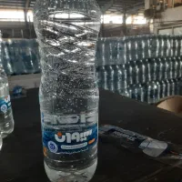 اب بسته بندی شده گالن۱۹ لیتری و نیم و یک ونیم