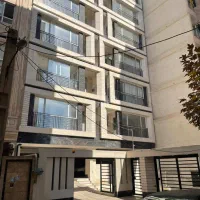 فروش آپارتمان ۱۴۰ متری، سه‌خوابه، دو پارکینگ سندی