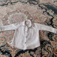 یک عدد کت پسرانه پشمی برای پنچ تا هفت سال میخوره