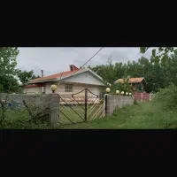 خانه ویلایی ۲۰۰متر و بنا ۷۰متر