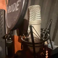 کارت صدا میکروفون میدی کیبورد امپ میکروفون هدفون