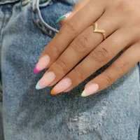 خدمات سالن زیبایی باتخفیف یلدایی|خدمات آرایشگری و زیبایی|کرمان, |دیوار