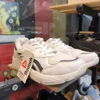 کفش کتونی زنانه دخترانه صندل|کیف، کفش، کمربند|تهران, بازار|دیوار