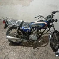 موتور پیشرو۱۲۵مدل ۸۳ پلاک قدیم مدارک کامل