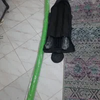 پرده سبز به همراه پایه