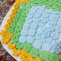 نمک رنگی و قند تزئینی انواع طرح و رنگ دلخواه شما|خوردنی و آشامیدنی|اسلام‌شهر, شهرک مهدیه|دیوار