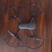 گارد . محافظ ملخ مویک پرو