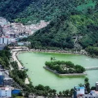 ۹۰ متر آپارتمان طبقه ۵ دل استخر هوشمند کلیدنخورده