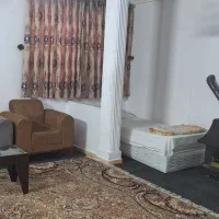 خانم جوان برای خانه داری هتل