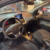 ۲۰۷ اتومات ۲۸ تا کار|خودرو سواری و وانت|رشت, گلسار|دیوار