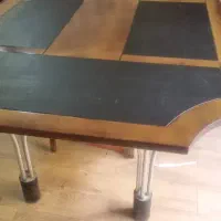 میز کنفرانس