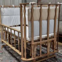 تخت کودک|تخت و صندلی بچه|رشت, چمارسرا|دیوار