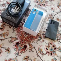 گوشی کاملا نو.
