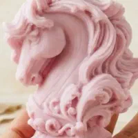 شمع سال نماد اسب