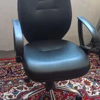 صندلی چرخدار اداری