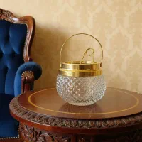 ظرف قدیمی ایتالیایی