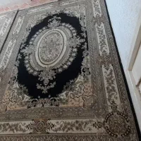 دو‌ عدد‌ فرش‌ ۹‌ متری