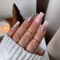 دستیار ناخن