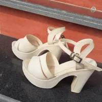 کفش مجلسی فقط ۳۰۰ تومان