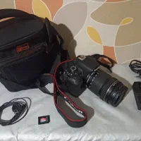 دوربین کنون(کانن)700D با لنز 18-135 بسیار تمیز