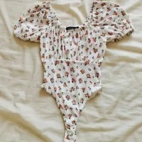 لباس|لباس|پردیس, فاز ۱|دیوار