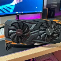 کارت گرافیک vega 64 به همراه کابل hdmi