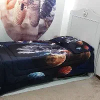 تخت کودک.|تخت و سرویس خواب|مشکین‌دشت, |دیوار