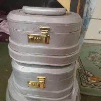 جعبه لوازم آرایش|آرایشگاه و سالن‌های زیبایی|سمنان, |دیوار