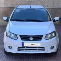 ساینا بی رنگ بی ضربه کم کار