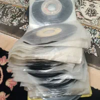 تعدای نوار قدیمی گرامافون