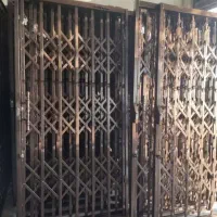 درب های کشوی آکاردئونی محافظ تراس پنجره توری.