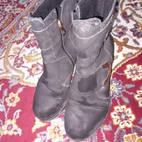 پوتین زنانه در حد نو کم کار سایز ۳۸|کیف، کفش، کمربند|گلپایگان, |دیوار