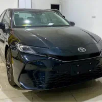 تویوتا کمری پرمیوم هیبرید ۲۰۲۵ صفر مشکی