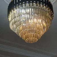 لوستر کریستال ۱۱ شاخه در حد نو