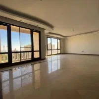 ۳۴۰ متر  ویلایی شیک در دو طبقه / خیابان ولیعصر