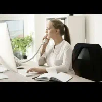 منشی خانم دفتر قالیشویی