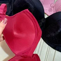 سوتین کاپدار بدون فنر راحتی سایز کوچک و بزرگ|لباس|اصفهان, شهرک کاوه|دیوار