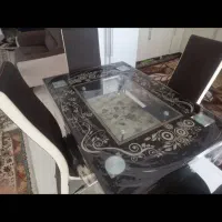 میز غذاخواری به علت مهاجرت تخفیف دارد