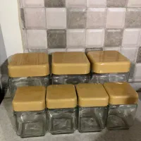 تعدادی بانکه و پاسماوری|ظروف نگهدارنده، پلاستیکی، یک‌بارمصرف|تهران, آبشار تهران (دریاچه)|دیوار