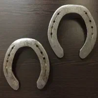 نعل اسب کارکرده و نو