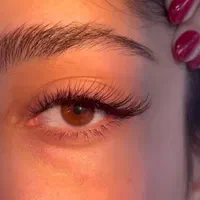 اکستنشن مژه/لیفت ولمینت ابرو ومژه(تخفیف ویژه ۲۵۰ت)