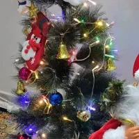 درخت کریسمس ۹۰‌ سانتی با تزئینات