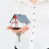 رهن ، همکف ، ۲۰ متری بیمارستان ، املاک تچرا