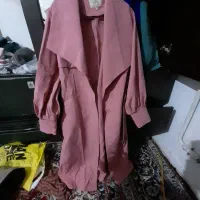 مانتو تمیز و مرتب فقط ۲ بار پوشیده شده