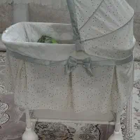 گهواره تخت کنارمادر