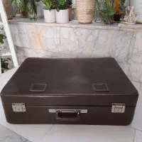 چمدان قدیمی