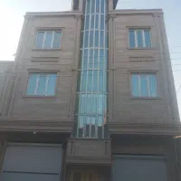 ساختمان دو طبقه