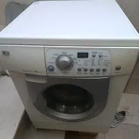 یک عدد لباس شویی 7کیلوی مارک ال‌جی نیاز به تعمیر